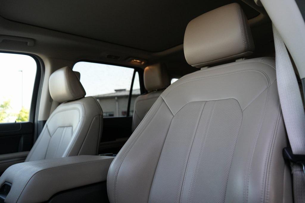used 2024 Ford Expedition car, priced at $53,000
