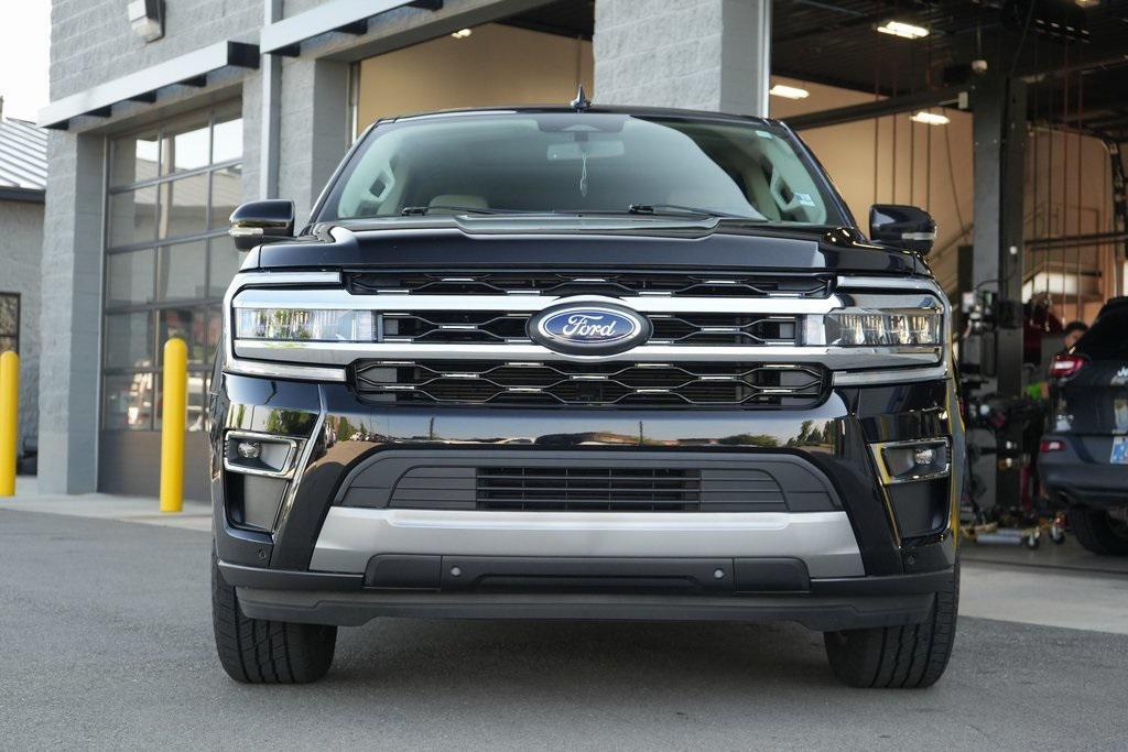 used 2024 Ford Expedition car, priced at $53,000
