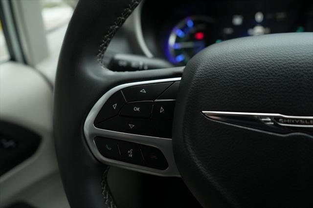 used 2022 Chrysler Pacifica Hybrid car, priced at $23,350