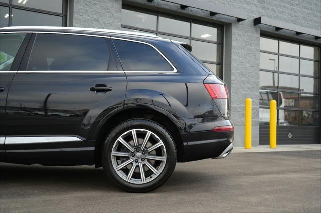 used 2018 Audi Q7 car, priced at $18,500