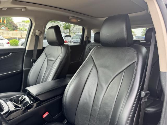 used 2022 Lincoln Nautilus car, priced at $31,000