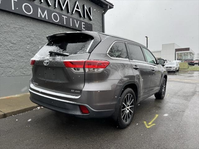 used 2018 Toyota Highlander car, priced at $21,995