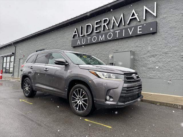 used 2018 Toyota Highlander car, priced at $21,995