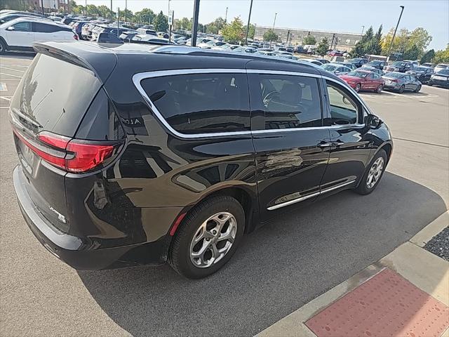 used 2021 Chrysler Pacifica car, priced at $27,370