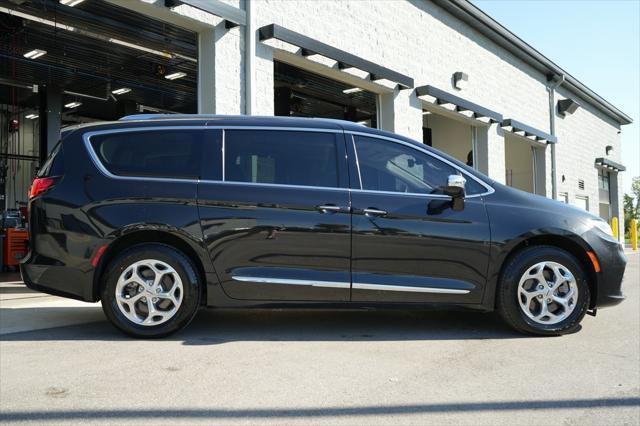 used 2021 Chrysler Pacifica car, priced at $26,500