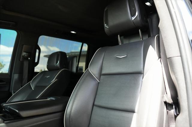 used 2021 Cadillac Escalade ESV car, priced at $65,995