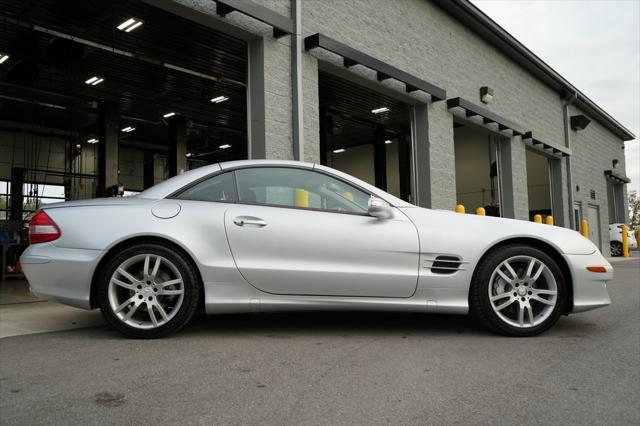 used 2008 Mercedes-Benz SL-Class car, priced at $18,500