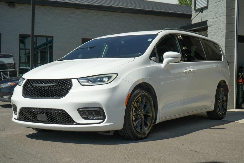 used 2021 Chrysler Pacifica car, priced at $24,995