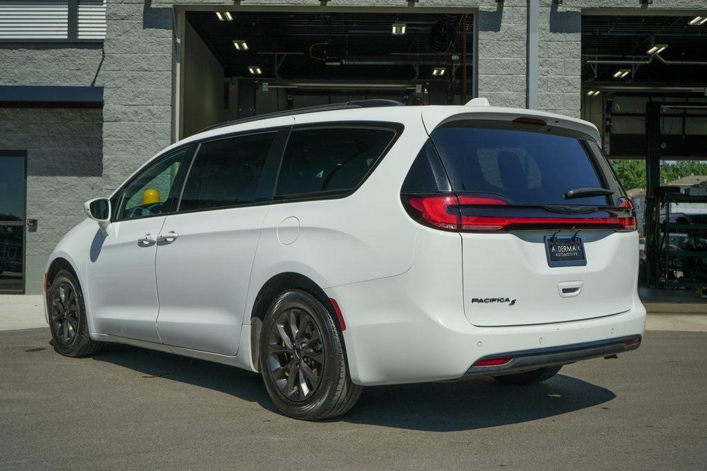 used 2021 Chrysler Pacifica car, priced at $24,995