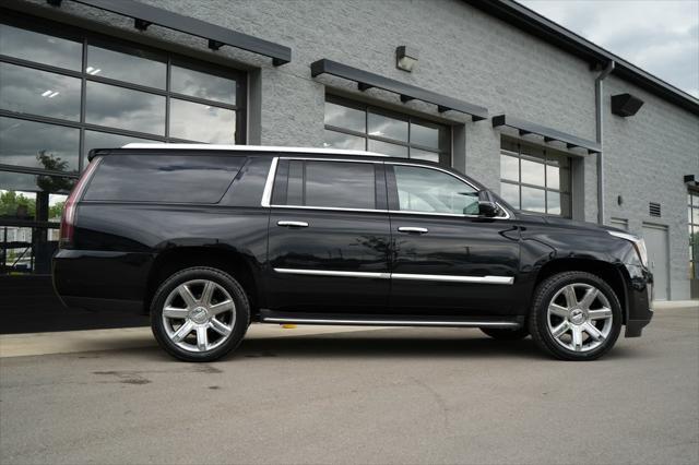 used 2020 Cadillac Escalade ESV car, priced at $31,500