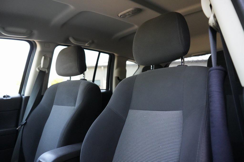 used 2015 Jeep Compass car, priced at $8,995