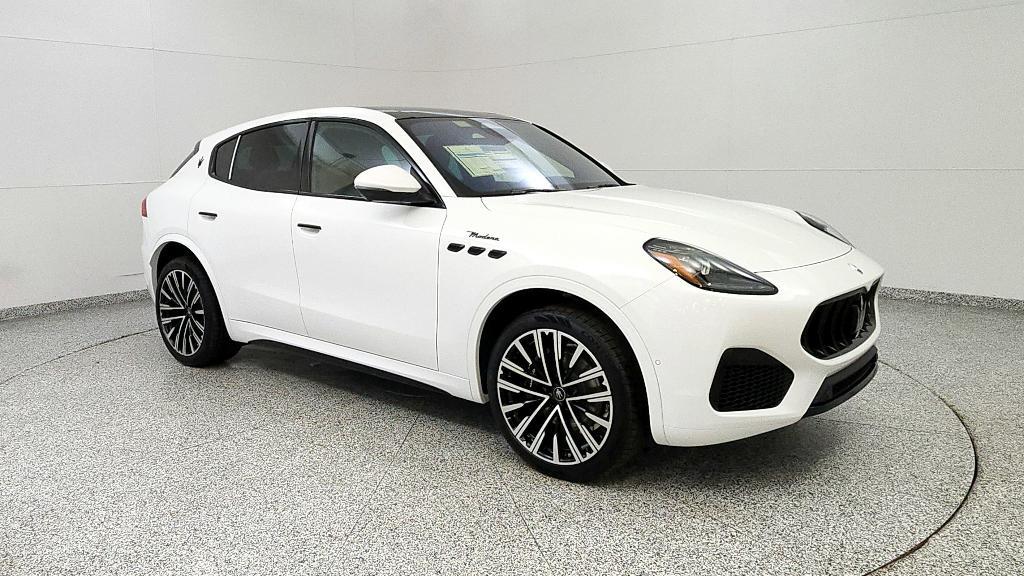 new 2025 Maserati Grecale car, priced at $88,805