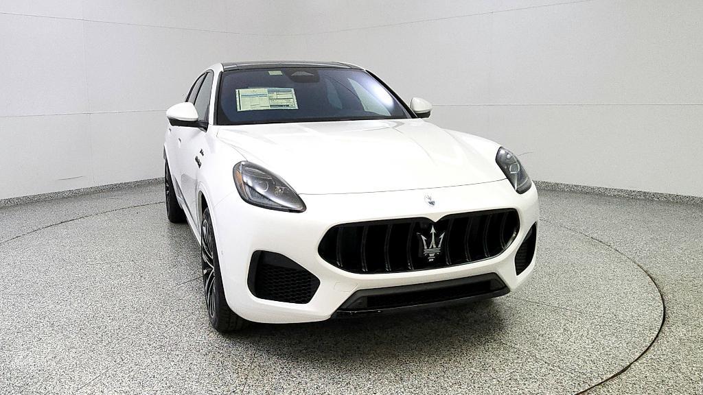 new 2025 Maserati Grecale car, priced at $88,805