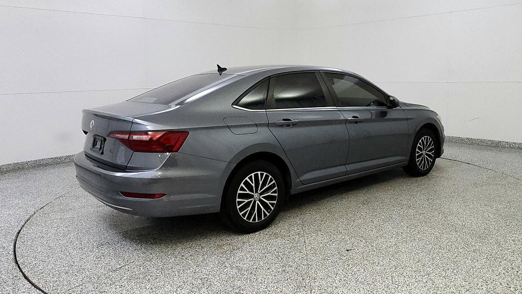 used 2021 Volkswagen Jetta car, priced at $12,917