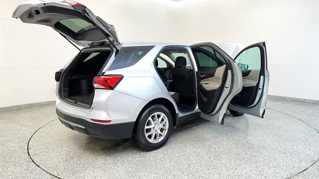 used 2022 Chevrolet Equinox car, priced at $18,566