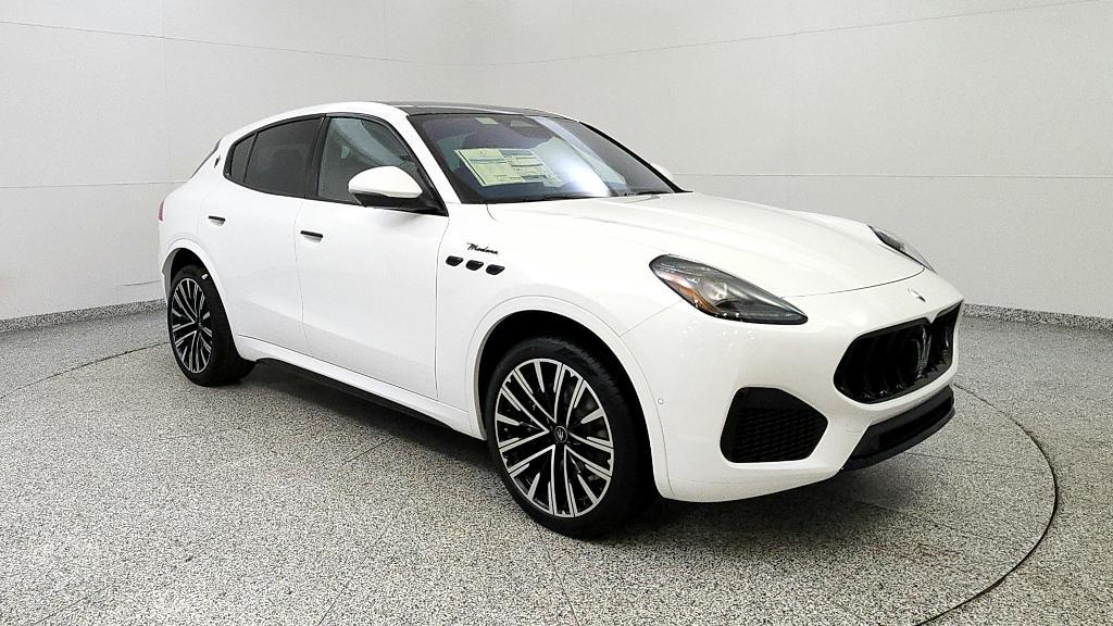 new 2025 Maserati Grecale car, priced at $88,805