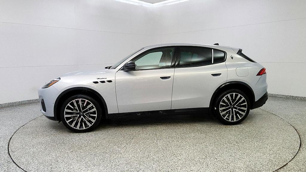 new 2025 Maserati Grecale car, priced at $94,465