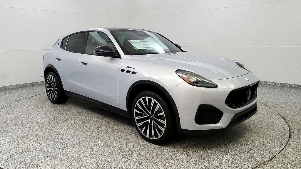 new 2025 Maserati Grecale car, priced at $94,465