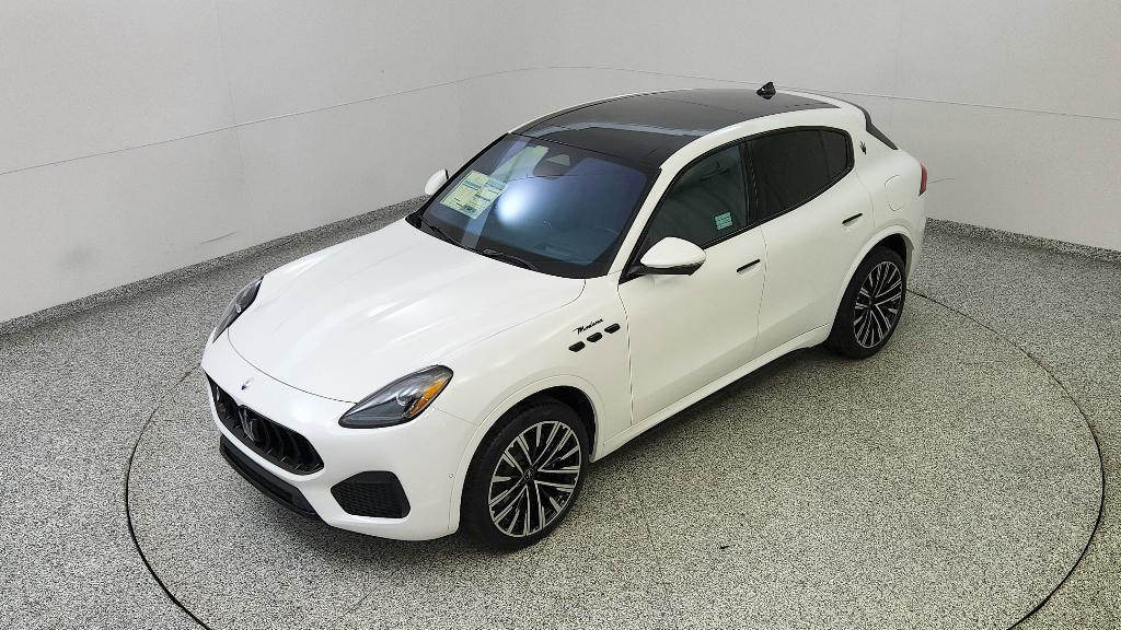 new 2025 Maserati Grecale car, priced at $88,805