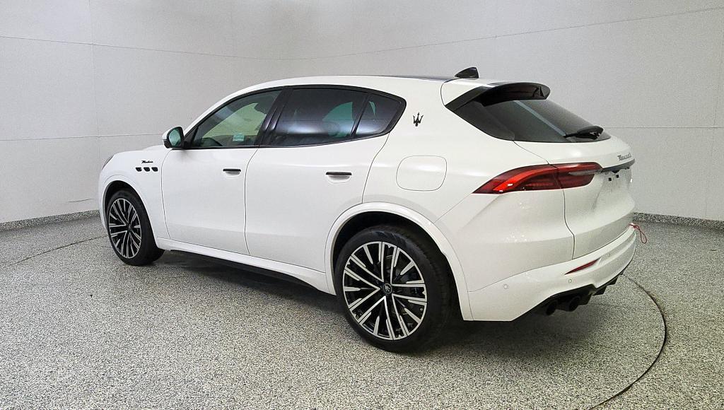 new 2025 Maserati Grecale car, priced at $88,805