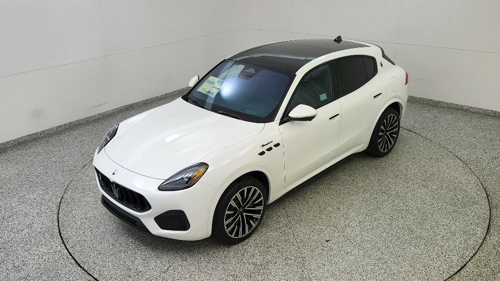new 2025 Maserati Grecale car, priced at $88,805