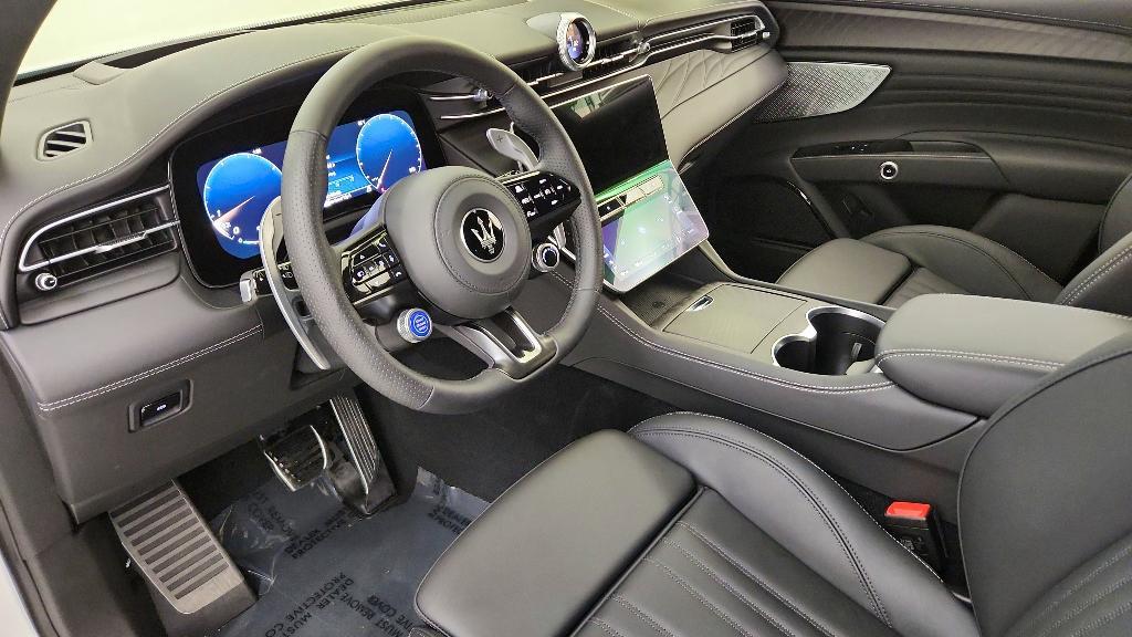 new 2025 Maserati Grecale car, priced at $88,805