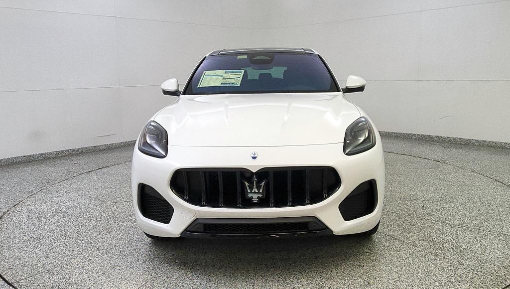 new 2025 Maserati Grecale car, priced at $88,805