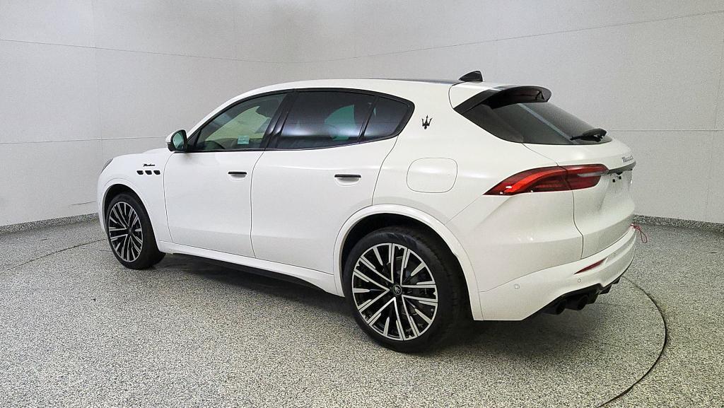 new 2025 Maserati Grecale car, priced at $88,805