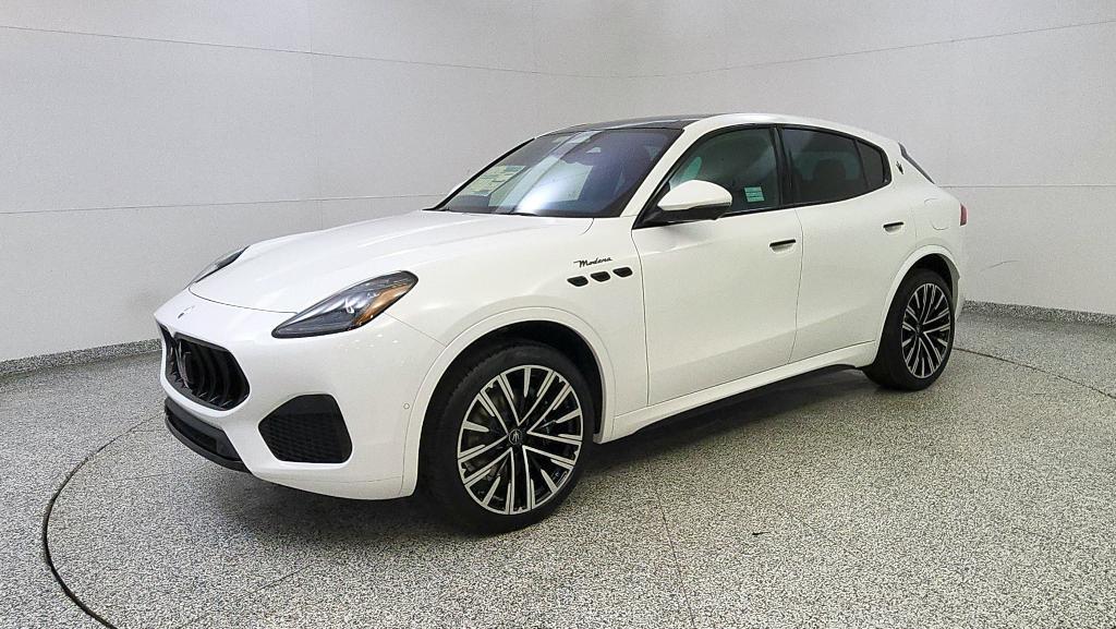 new 2025 Maserati Grecale car, priced at $88,805