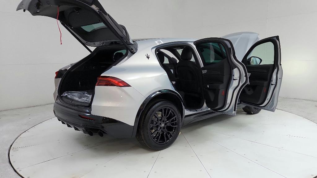 new 2025 Maserati Grecale car, priced at $71,743
