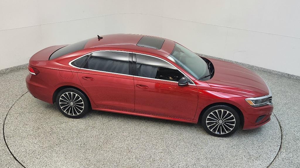 used 2022 Volkswagen Passat car, priced at $13,814