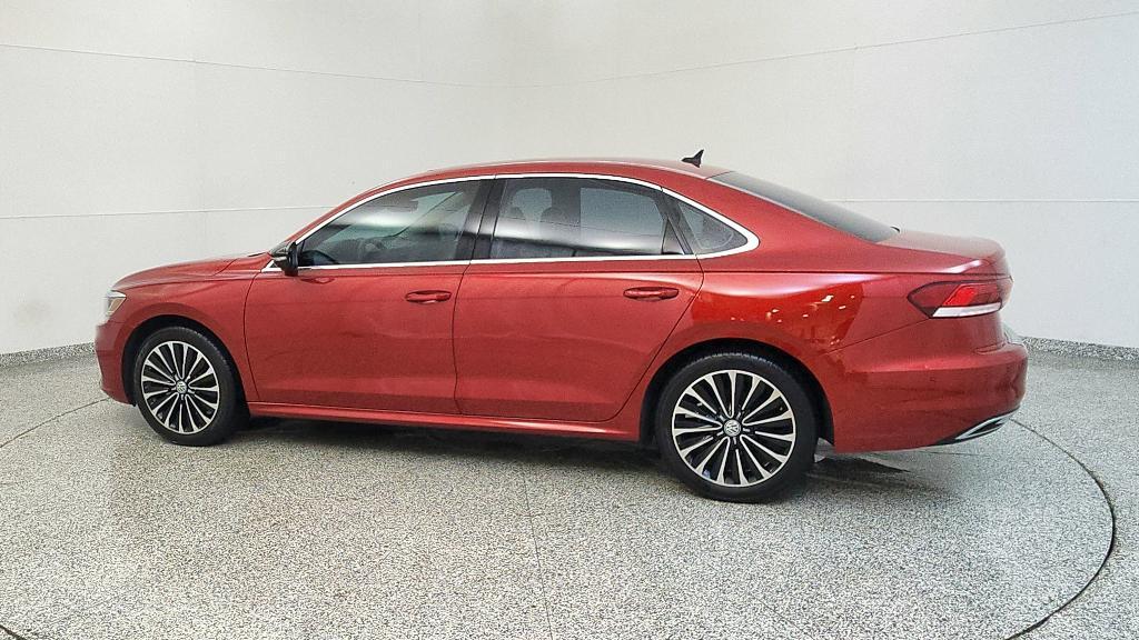 used 2022 Volkswagen Passat car, priced at $13,814