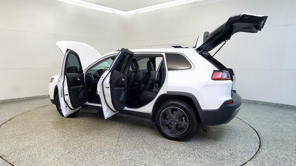 used 2020 Jeep Cherokee car, priced at $16,435
