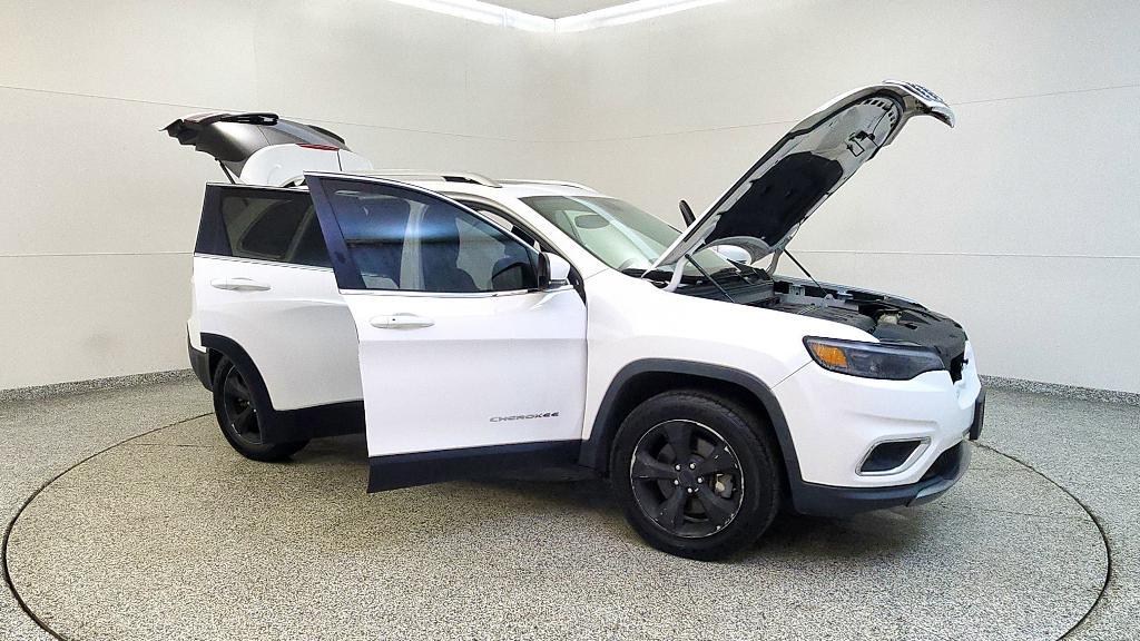 used 2020 Jeep Cherokee car, priced at $16,435