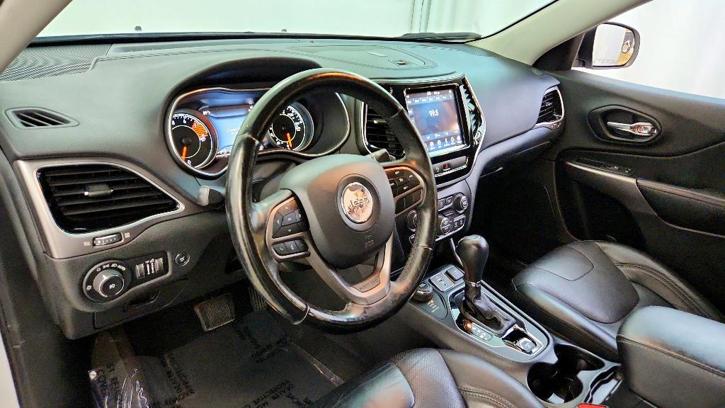 used 2020 Jeep Cherokee car, priced at $16,435
