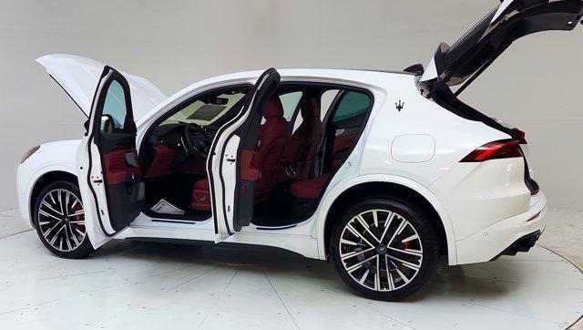 new 2023 Maserati Grecale car, priced at $85,640