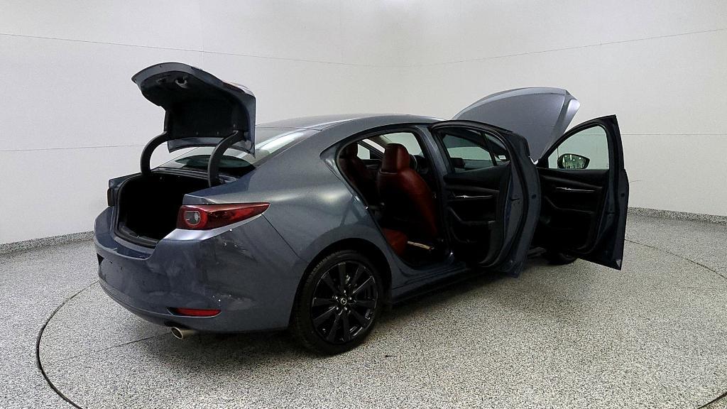 used 2024 Mazda Mazda3 car, priced at $22,186