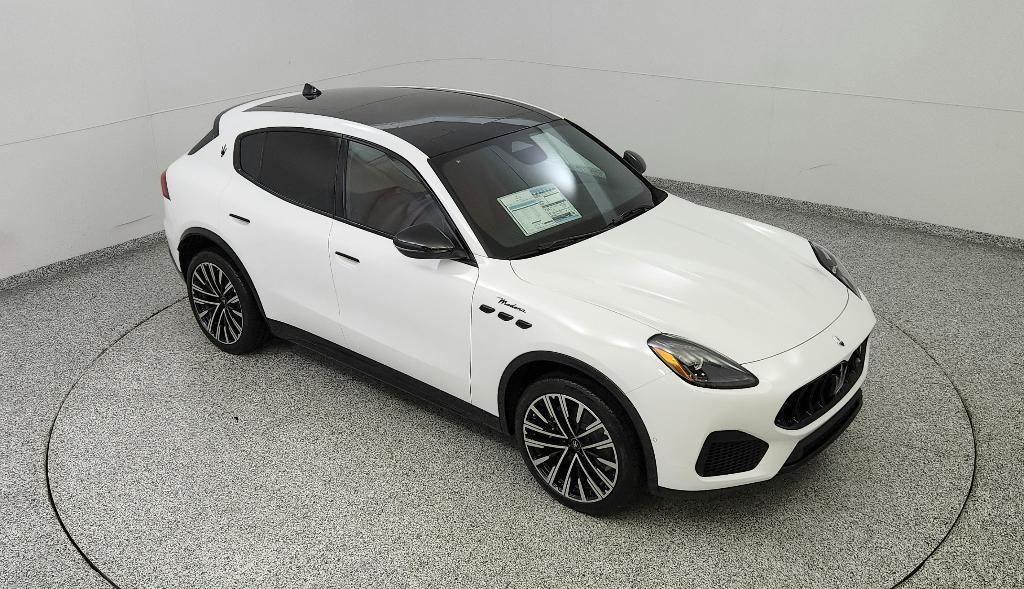 new 2025 Maserati Grecale car, priced at $93,315