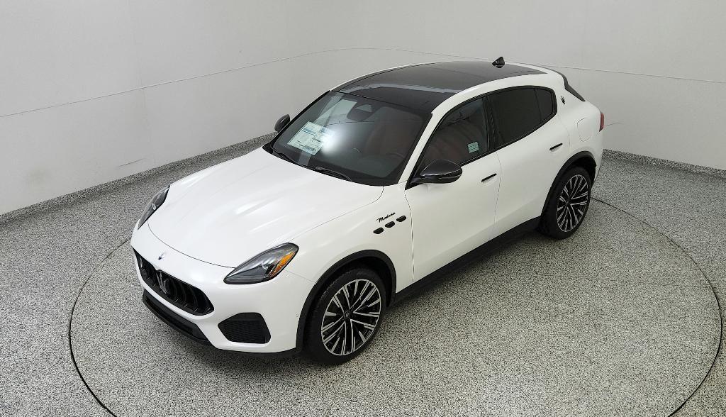 new 2025 Maserati Grecale car, priced at $93,315