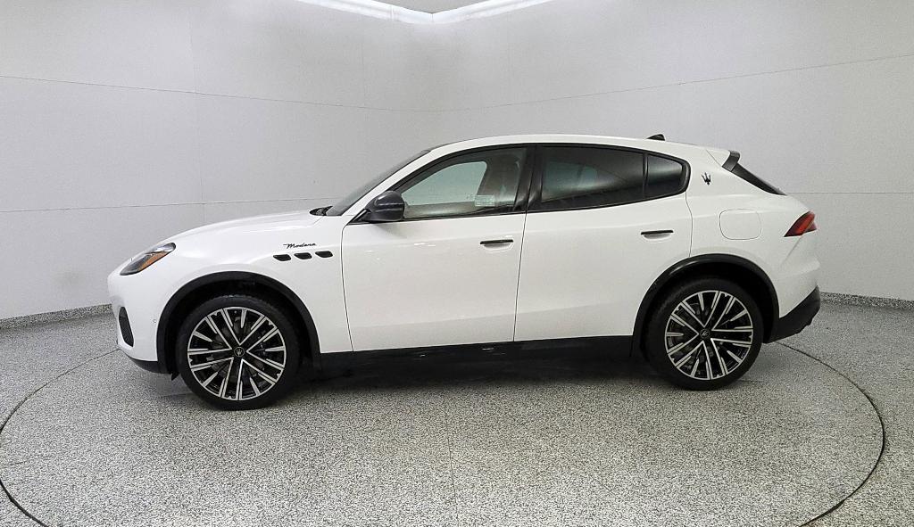 new 2025 Maserati Grecale car, priced at $93,315