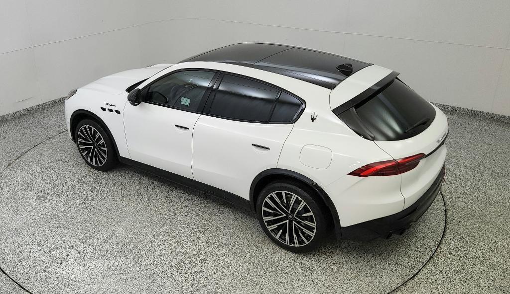 new 2025 Maserati Grecale car, priced at $93,315
