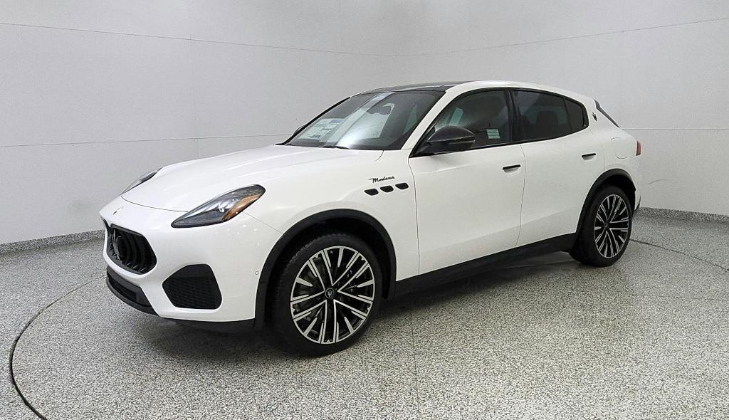 new 2025 Maserati Grecale car, priced at $93,315