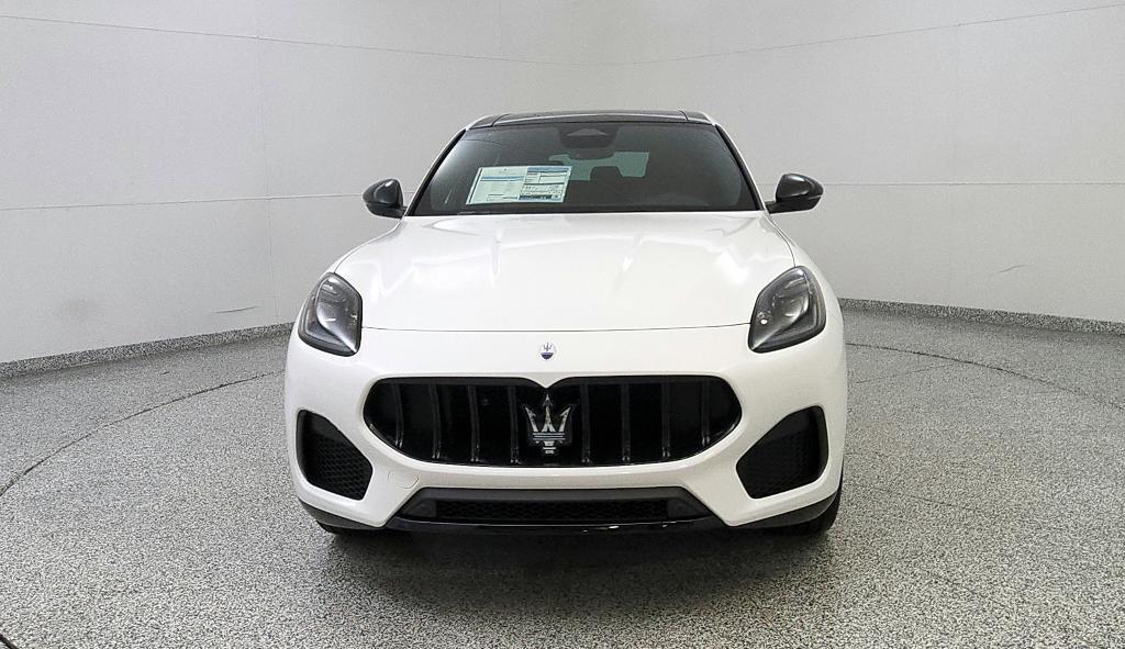new 2025 Maserati Grecale car, priced at $93,315
