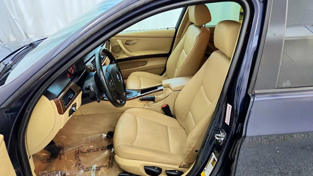 used 2009 BMW 328 car, priced at $4,500