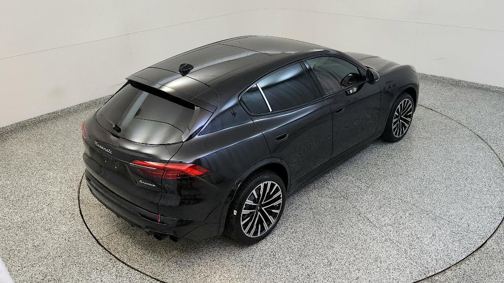 new 2025 Maserati Grecale car, priced at $94,465