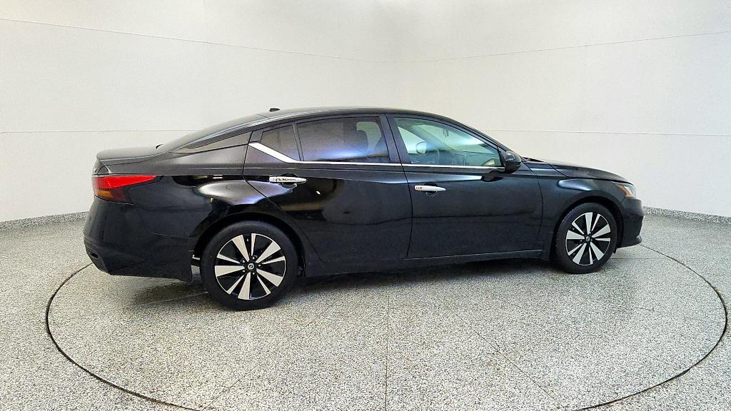 used 2022 Nissan Altima car, priced at $16,061