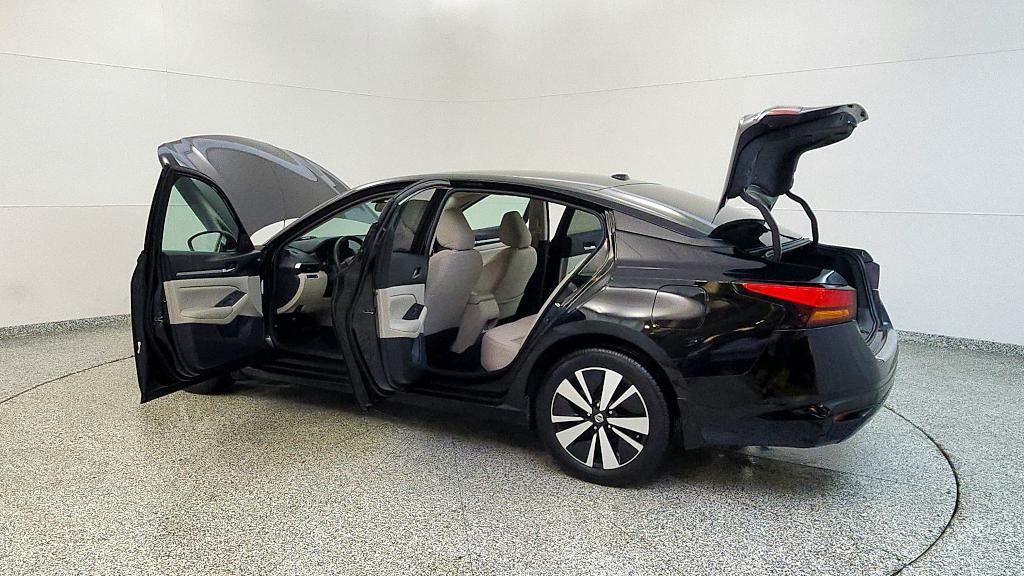 used 2022 Nissan Altima car, priced at $16,061