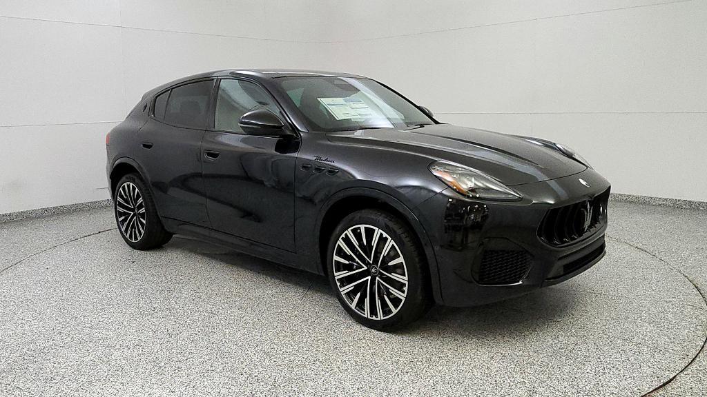 new 2025 Maserati Grecale car, priced at $90,535