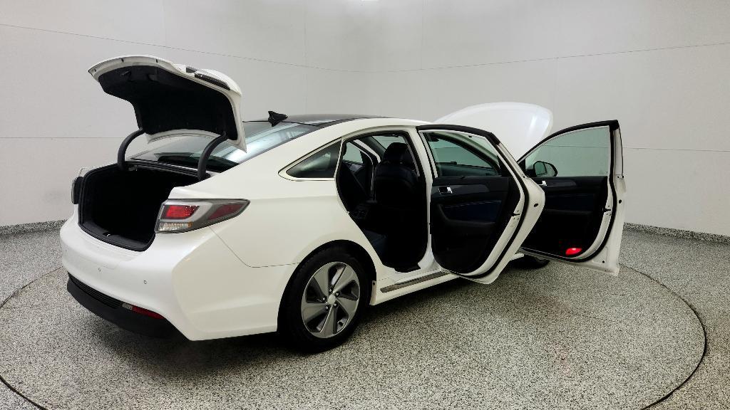 used 2016 Hyundai Sonata Hybrid car, priced at $6,596