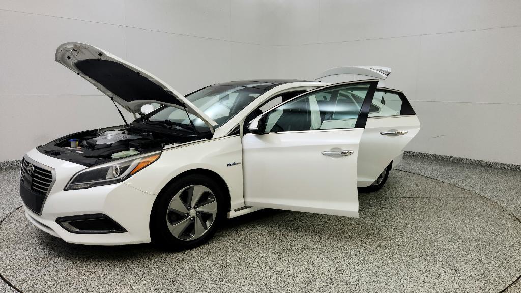 used 2016 Hyundai Sonata Hybrid car, priced at $6,596
